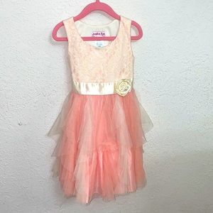 Little girl dress